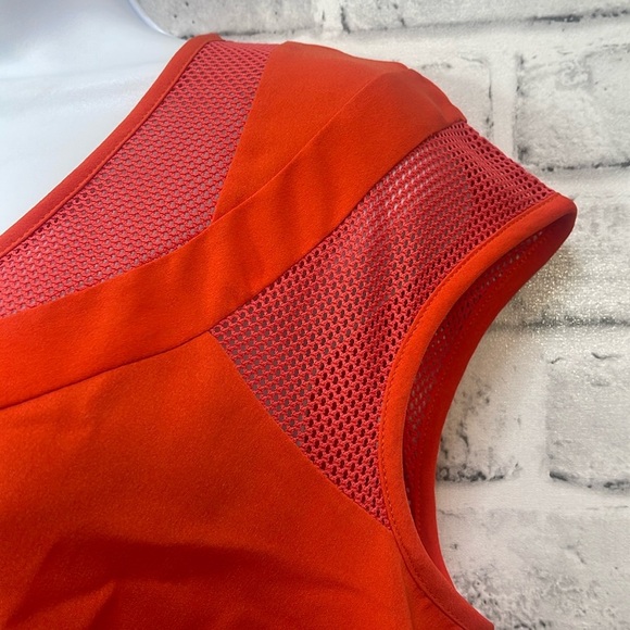 Kut from the Kloth Red Sleeveless Mesh/Fabric Blouse Medium - Picture 3 of 13